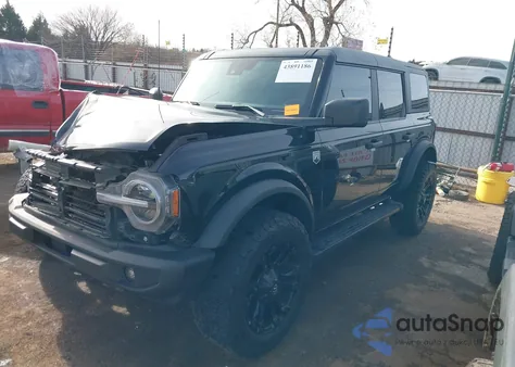 2023 Ford Bronco Big Bend z USA, uszkodzony, nr VIN 1FMEE5BP0PLA92875